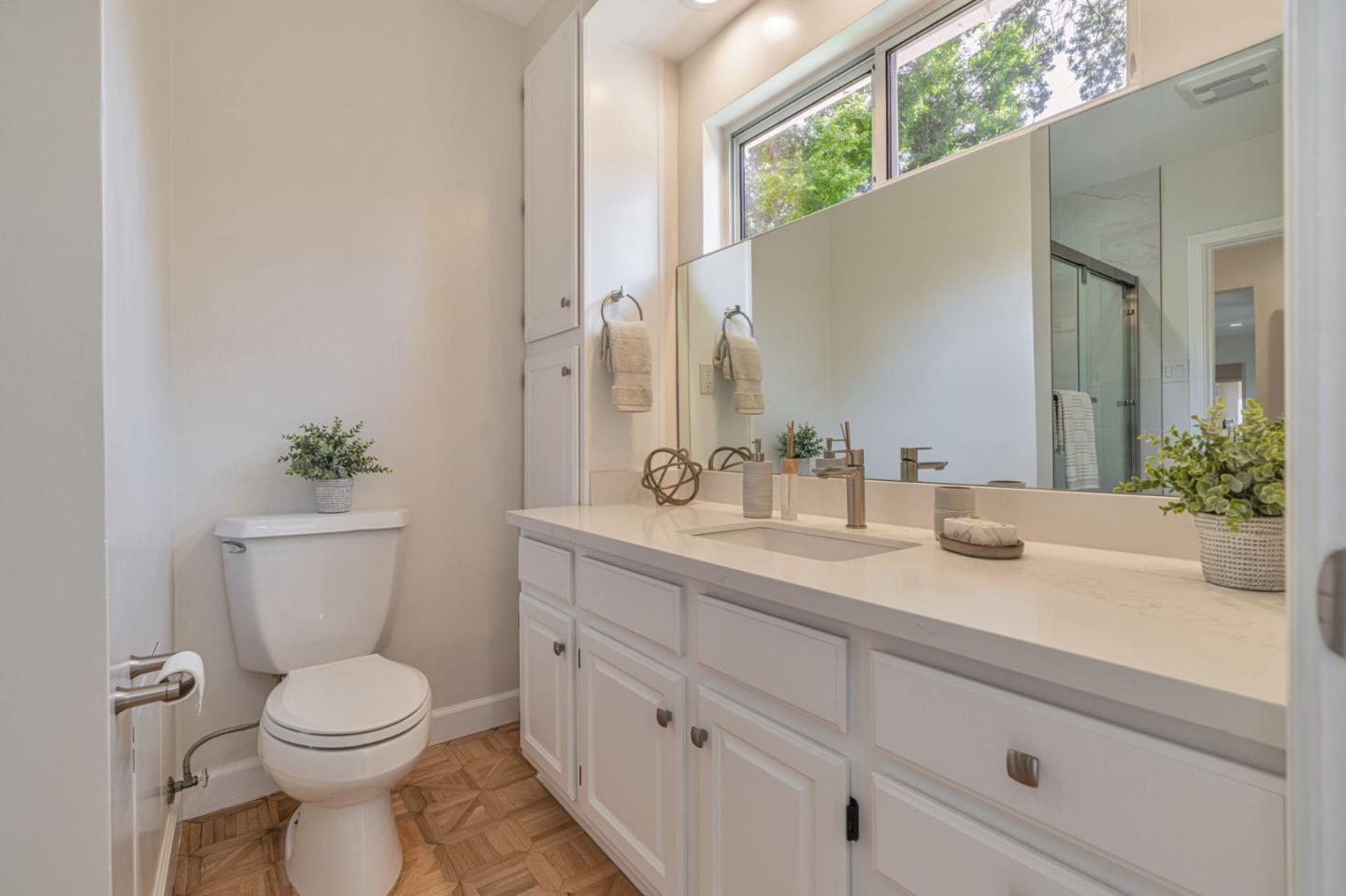 Detail Gallery Image 25 of 37 For 1620 Chestnut St, San Carlos,  CA 94070 - 2 Beds | 1 Baths