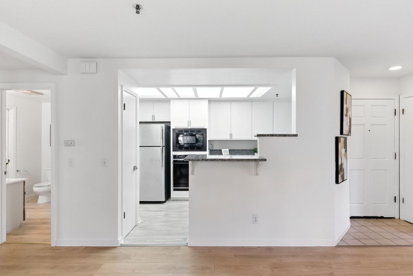 Detail Gallery Image 10 of 31 For 10227 Nile Dr, Cupertino,  CA 95014 - 2 Beds | 2 Baths