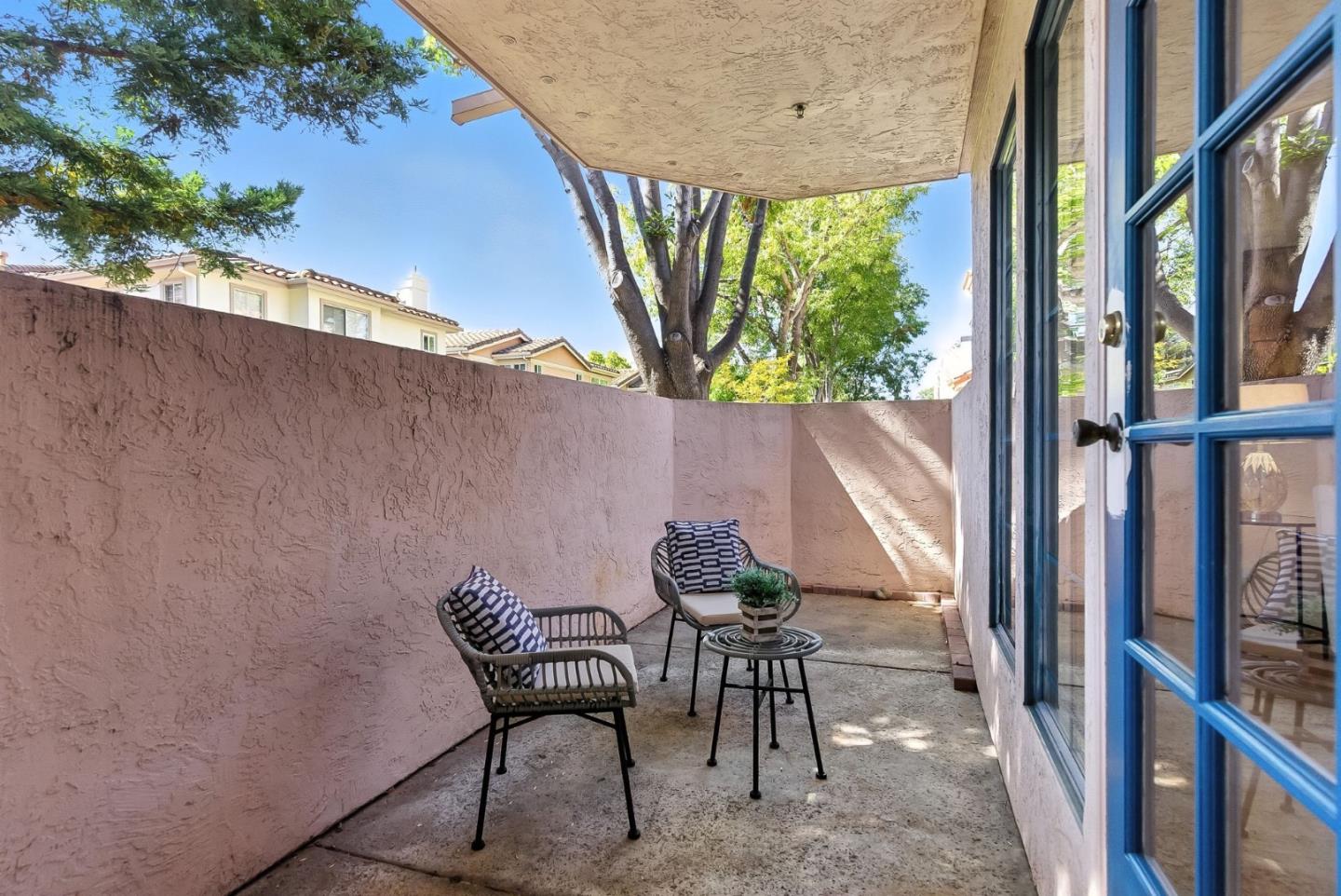 Detail Gallery Image 14 of 31 For 10227 Nile Dr, Cupertino,  CA 95014 - 2 Beds | 2 Baths