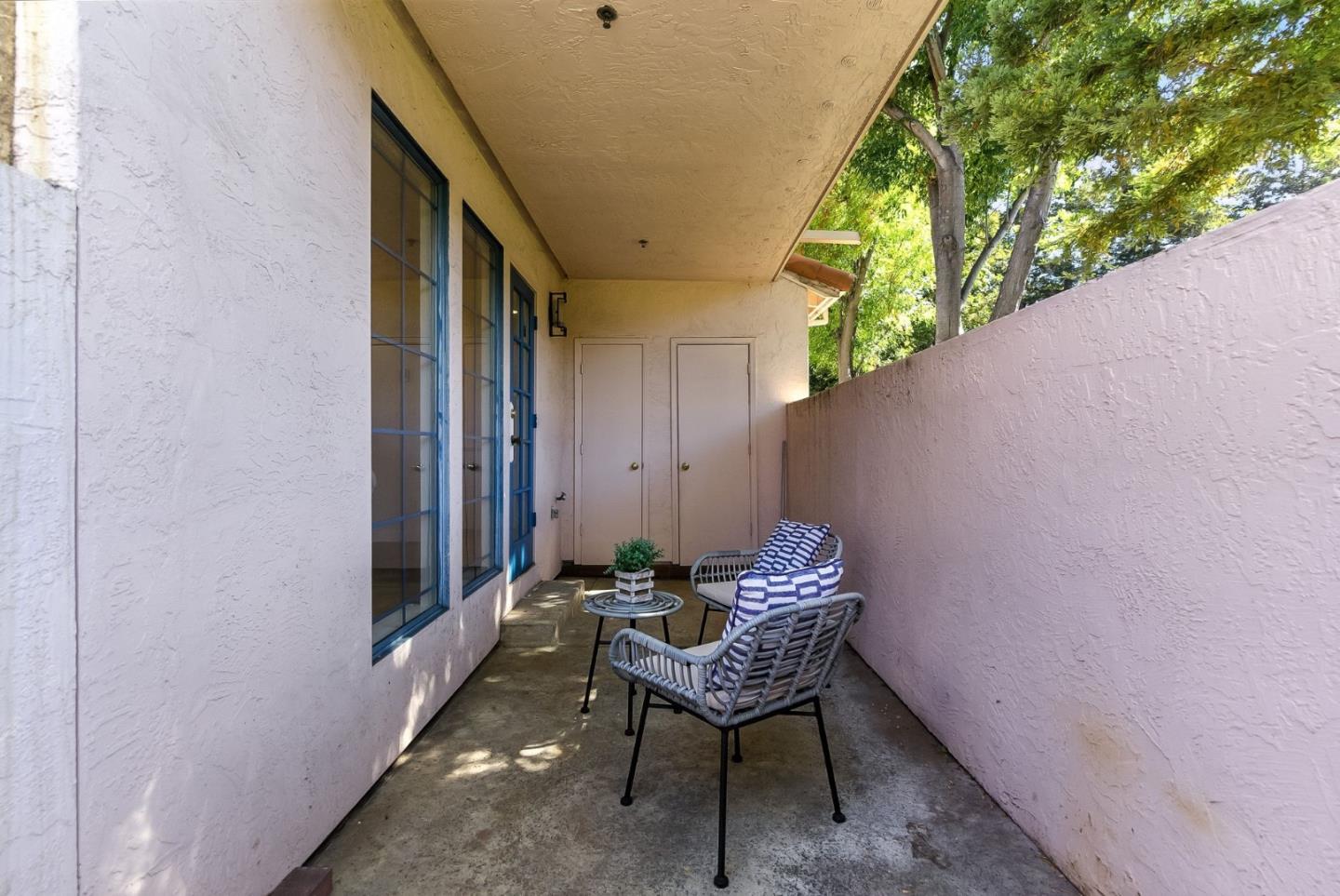 Detail Gallery Image 15 of 31 For 10227 Nile Dr, Cupertino,  CA 95014 - 2 Beds | 2 Baths