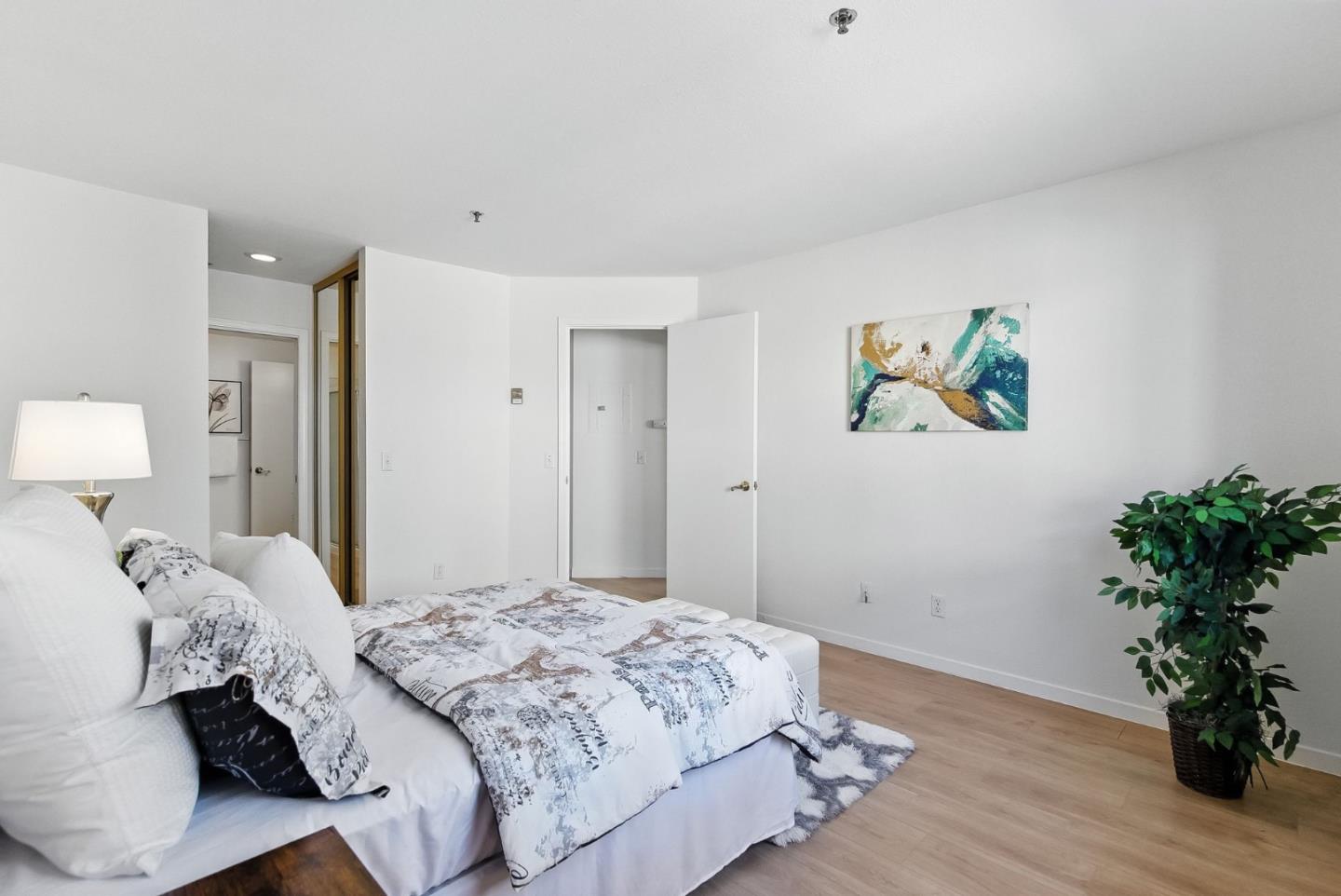 Detail Gallery Image 19 of 31 For 10227 Nile Dr, Cupertino,  CA 95014 - 2 Beds | 2 Baths