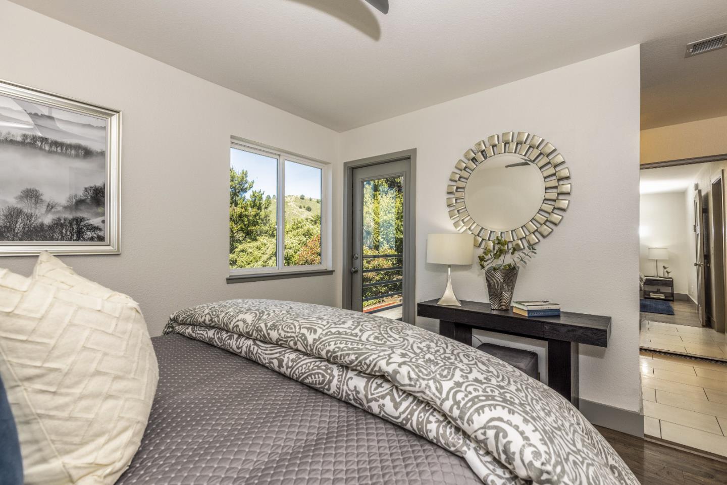 Detail Gallery Image 20 of 47 For 991 Fassler Ave, Pacifica,  CA 94044 - 3 Beds | 2/1 Baths