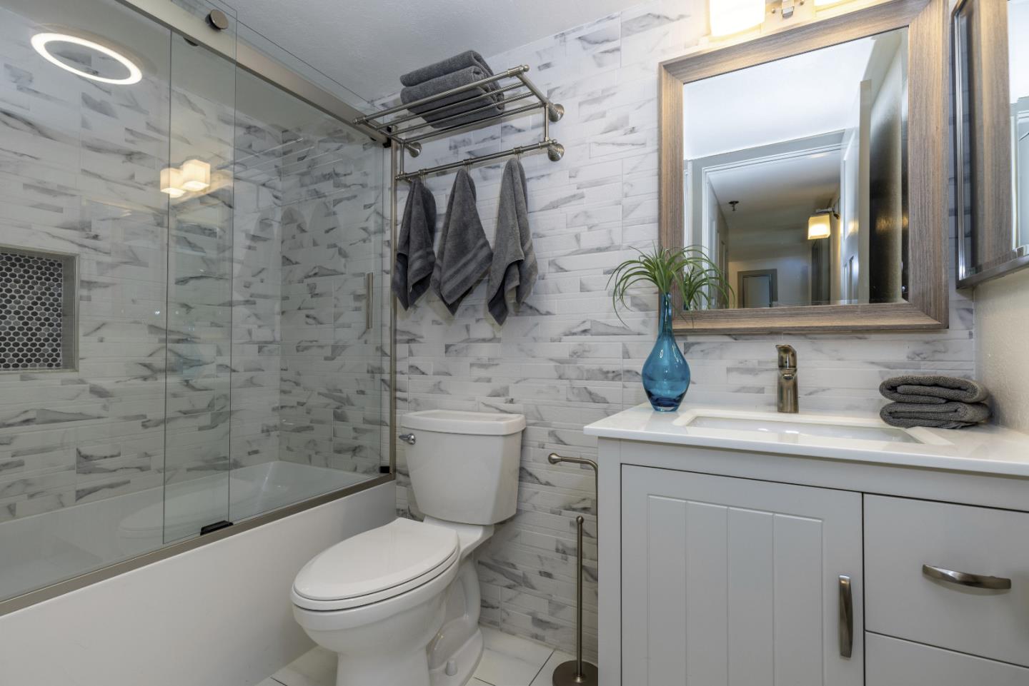 Detail Gallery Image 26 of 47 For 991 Fassler Ave, Pacifica,  CA 94044 - 3 Beds | 2/1 Baths