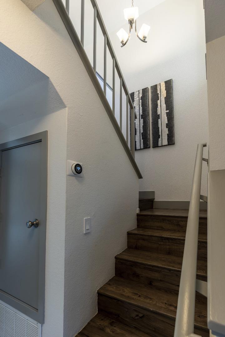 Detail Gallery Image 5 of 47 For 991 Fassler Ave, Pacifica,  CA 94044 - 3 Beds | 2/1 Baths