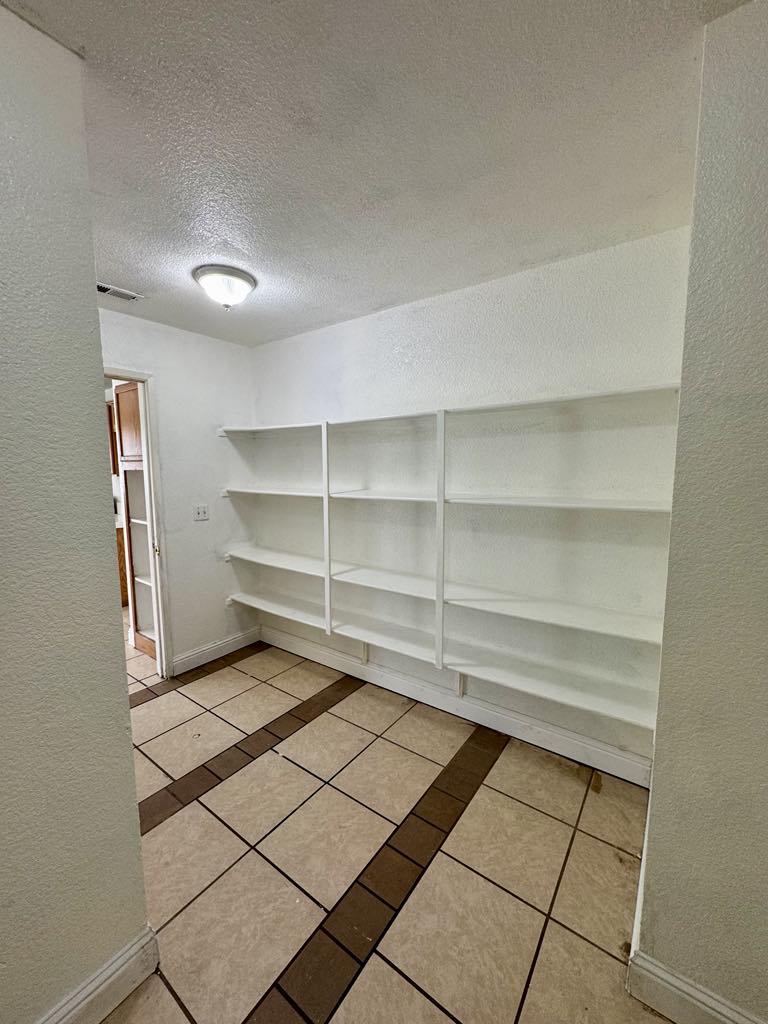 Detail Gallery Image 12 of 24 For Keyser Dr, Stockton,  CA 95212 - 4 Beds | 2/1 Baths