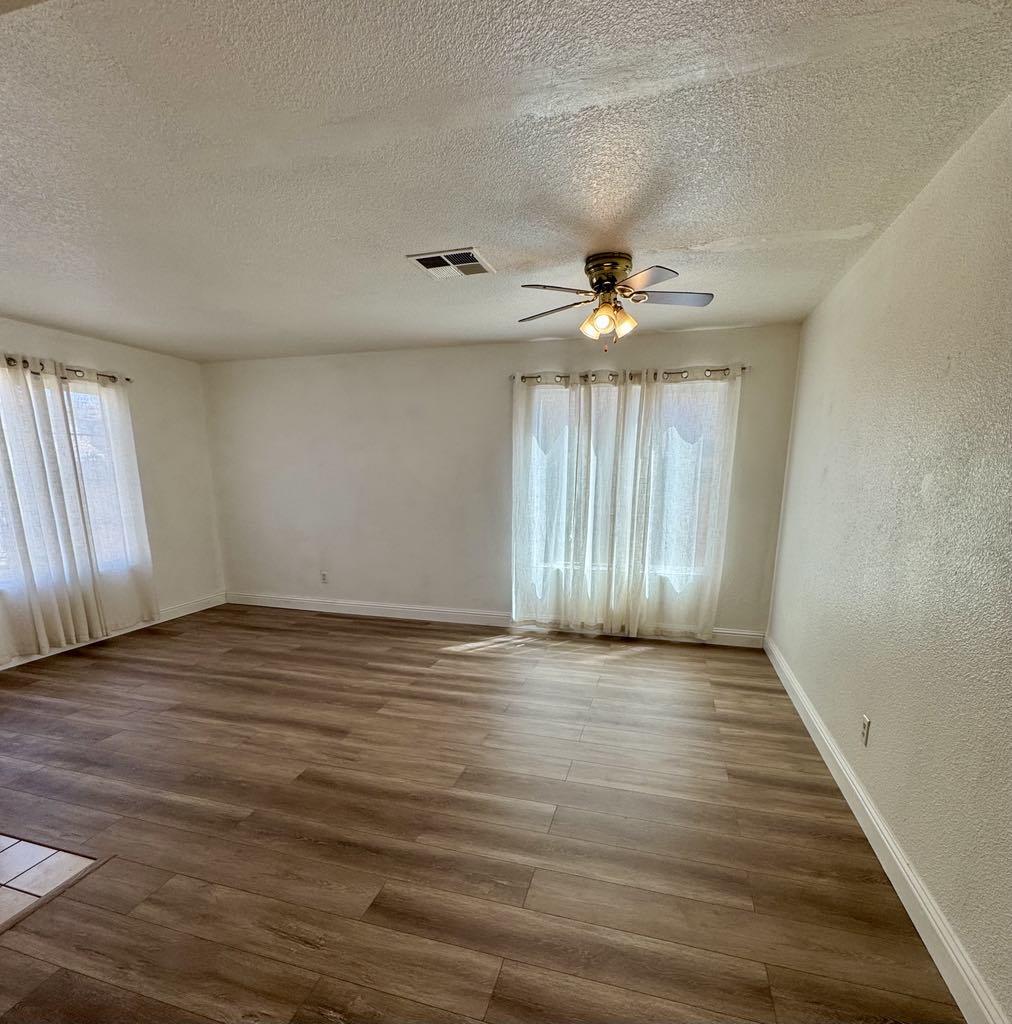 Detail Gallery Image 3 of 24 For Keyser Dr, Stockton,  CA 95212 - 4 Beds | 2/1 Baths