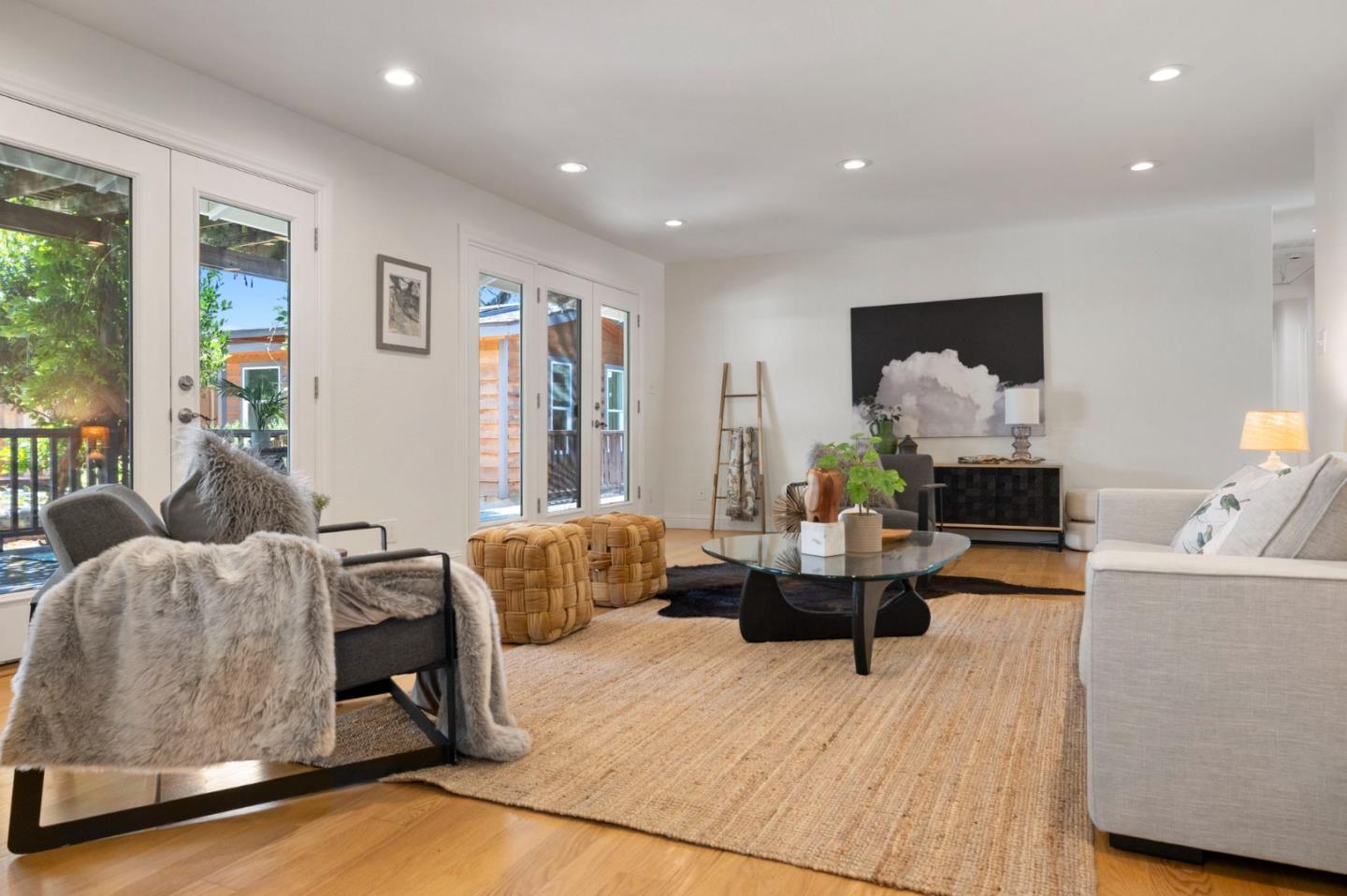 Detail Gallery Image 13 of 106 For 934 Hickory Way, Fremont,  CA 94536 - 4 Beds | 4 Baths