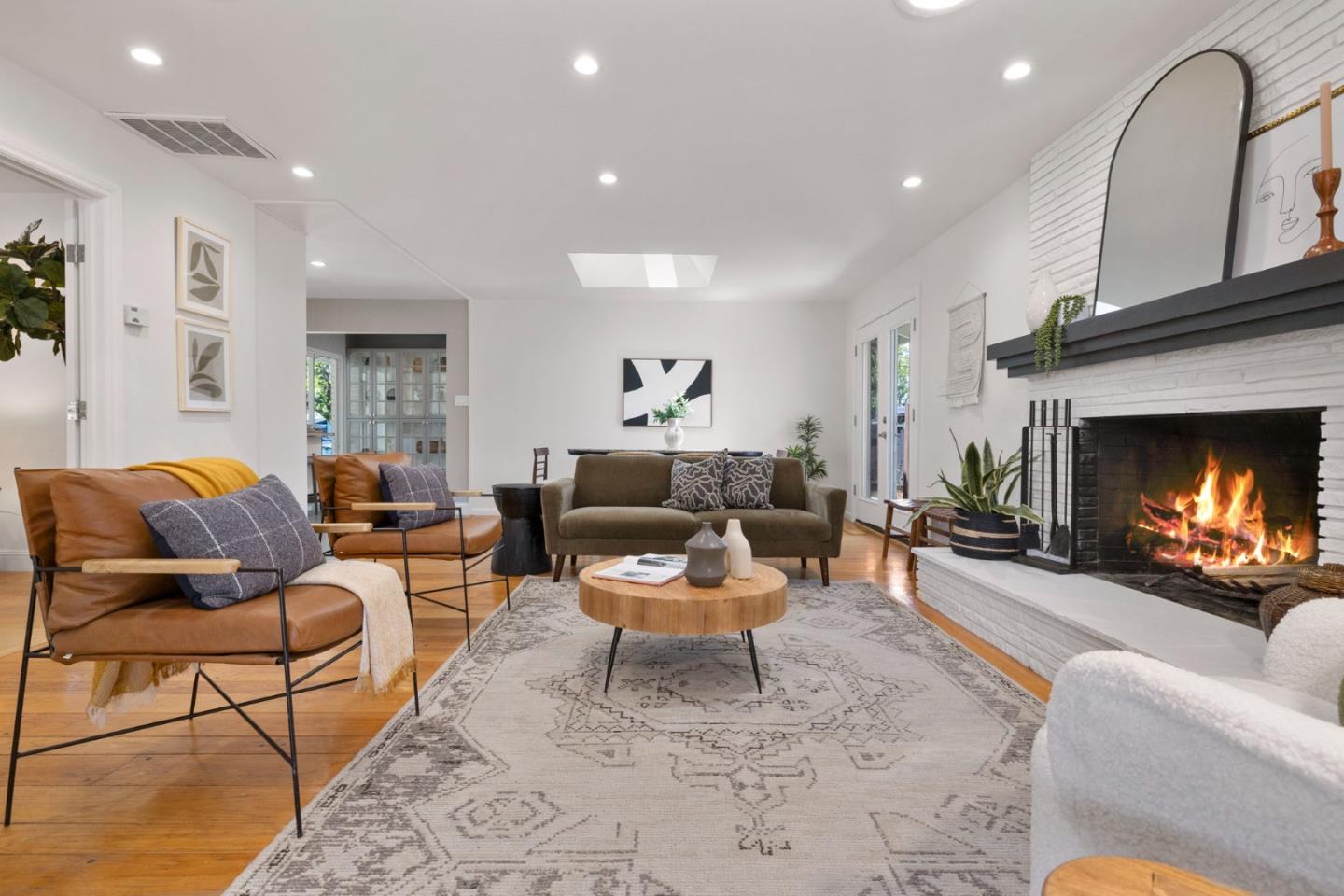 Detail Gallery Image 18 of 106 For 934 Hickory Way, Fremont,  CA 94536 - 4 Beds | 4 Baths