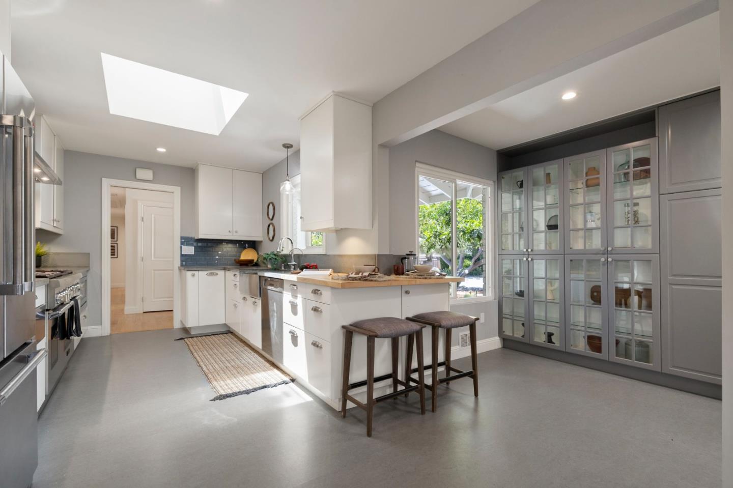 Detail Gallery Image 27 of 106 For 934 Hickory Way, Fremont,  CA 94536 - 4 Beds | 4 Baths