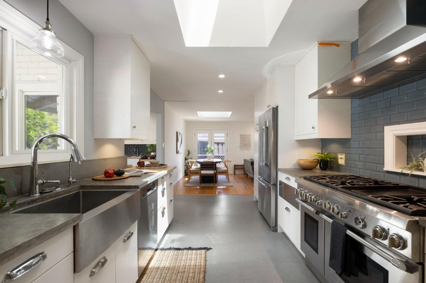 Detail Gallery Image 31 of 106 For 934 Hickory Way, Fremont,  CA 94536 - 4 Beds | 4 Baths
