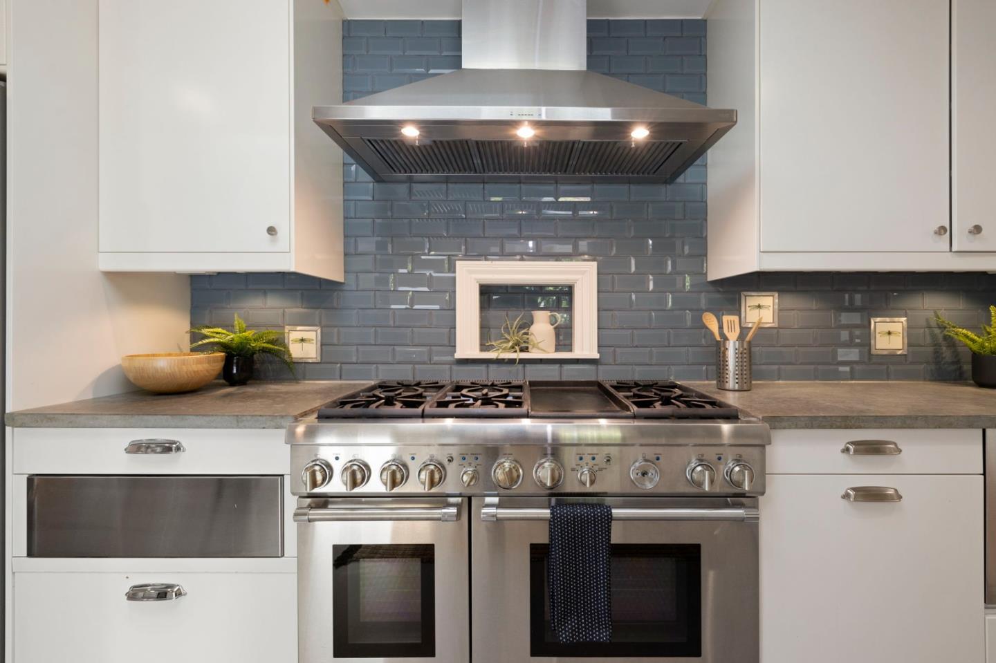 Detail Gallery Image 33 of 106 For 934 Hickory Way, Fremont,  CA 94536 - 4 Beds | 4 Baths