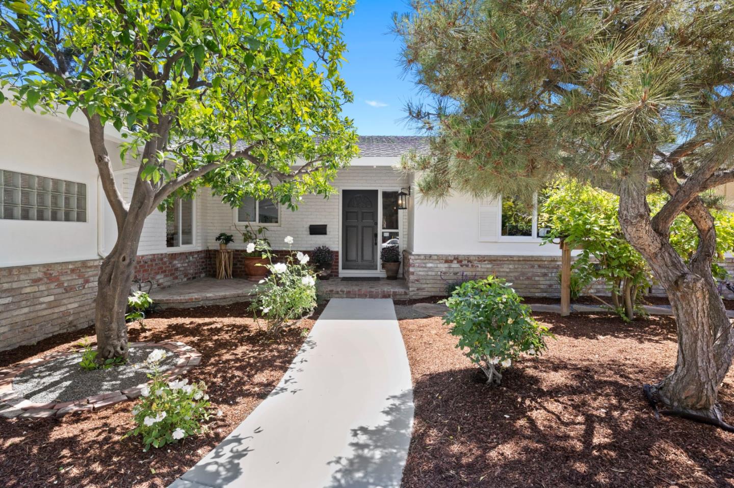 Detail Gallery Image 6 of 106 For 934 Hickory Way, Fremont,  CA 94536 - 4 Beds | 4 Baths