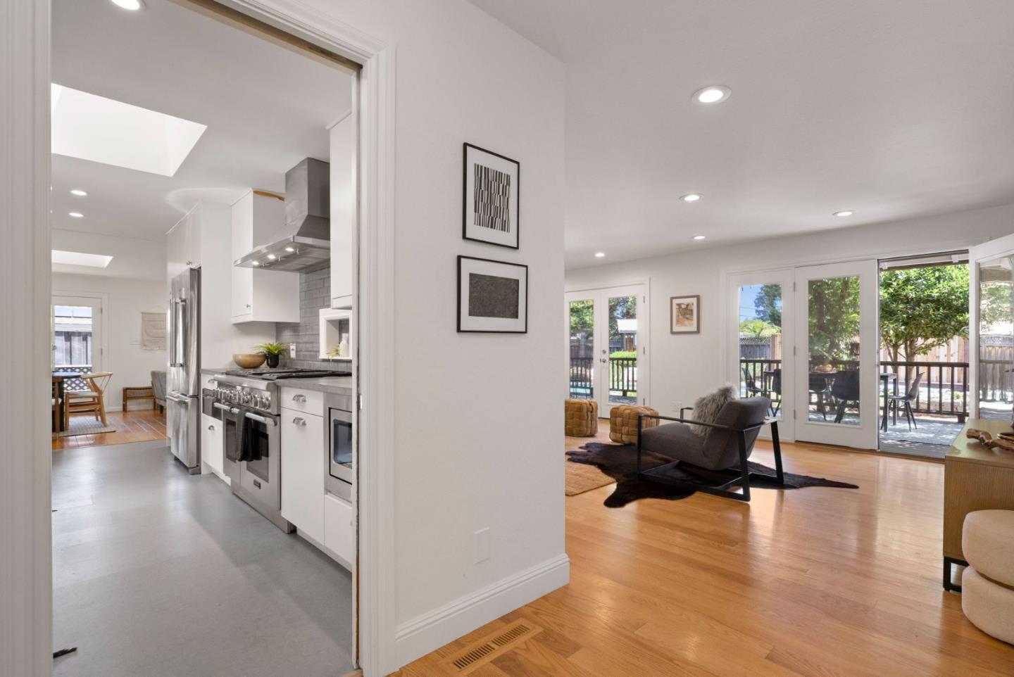 Detail Gallery Image 9 of 106 For 934 Hickory Way, Fremont,  CA 94536 - 4 Beds | 4 Baths
