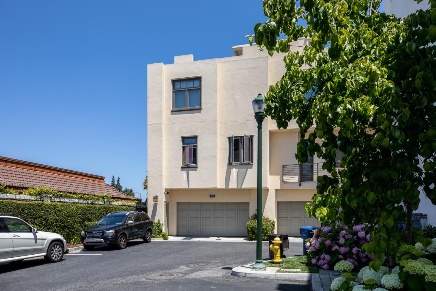 Detail Gallery Image 13 of 17 For 540 Fierro Loop, Campbell,  CA 95008 - 3 Beds | 2/1 Baths