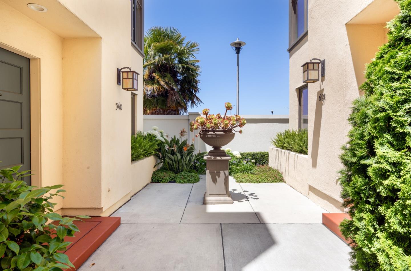 Detail Gallery Image 15 of 17 For 540 Fierro Loop, Campbell,  CA 95008 - 3 Beds | 2/1 Baths