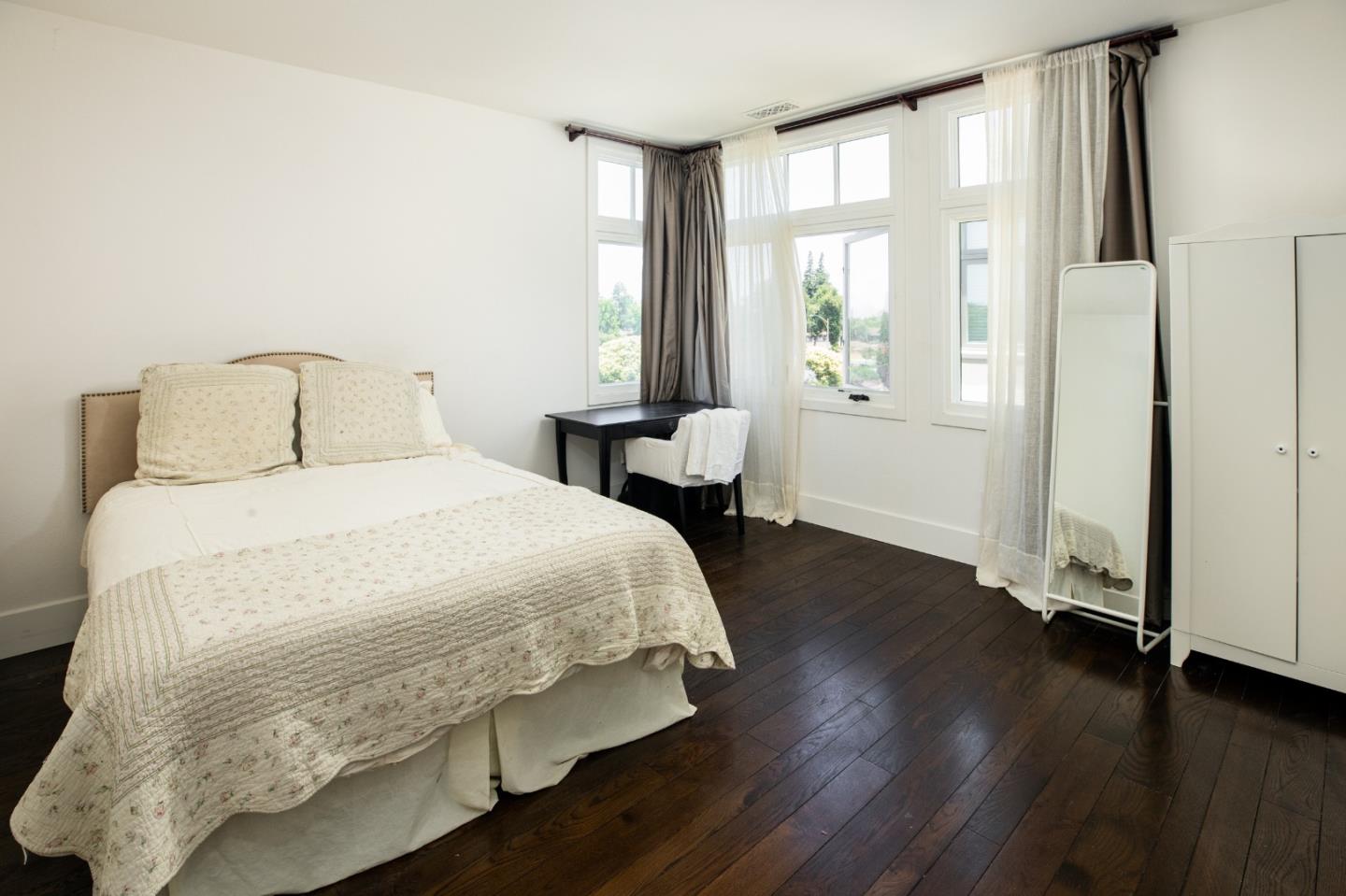Detail Gallery Image 5 of 17 For 540 Fierro Loop, Campbell,  CA 95008 - 3 Beds | 2/1 Baths