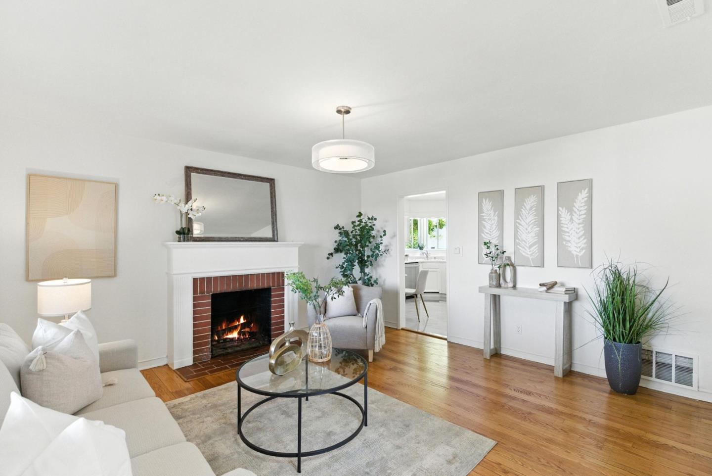 Detail Gallery Image 4 of 44 For 2875 Romagnolo St, Hayward,  CA 94541 - 3 Beds | 1 Baths
