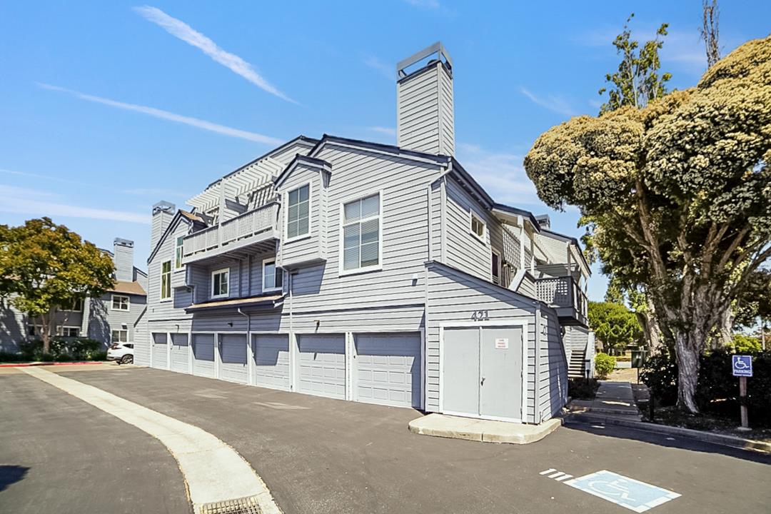 Detail Gallery Image 25 of 27 For 421 Cork Harbour Cir a,  Redwood Shores,  CA 94065 - 1 Beds | 1 Baths
