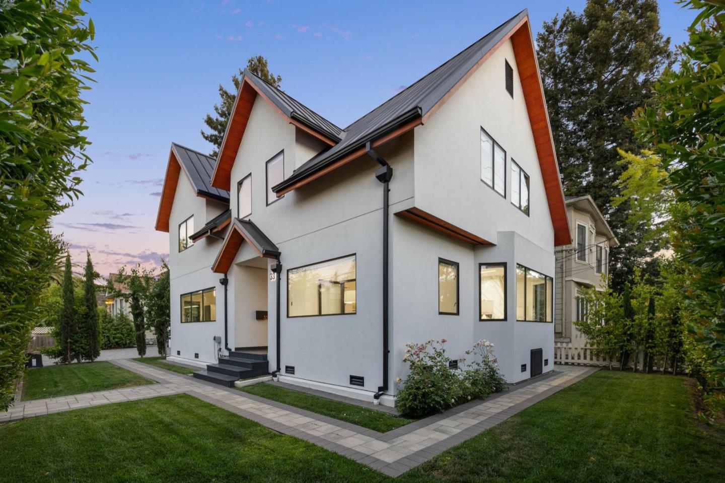 Detail Gallery Image 101 of 110 For 33 Highland Ave, Burlingame,  CA 94010 - 3 Beds | 2/1 Baths