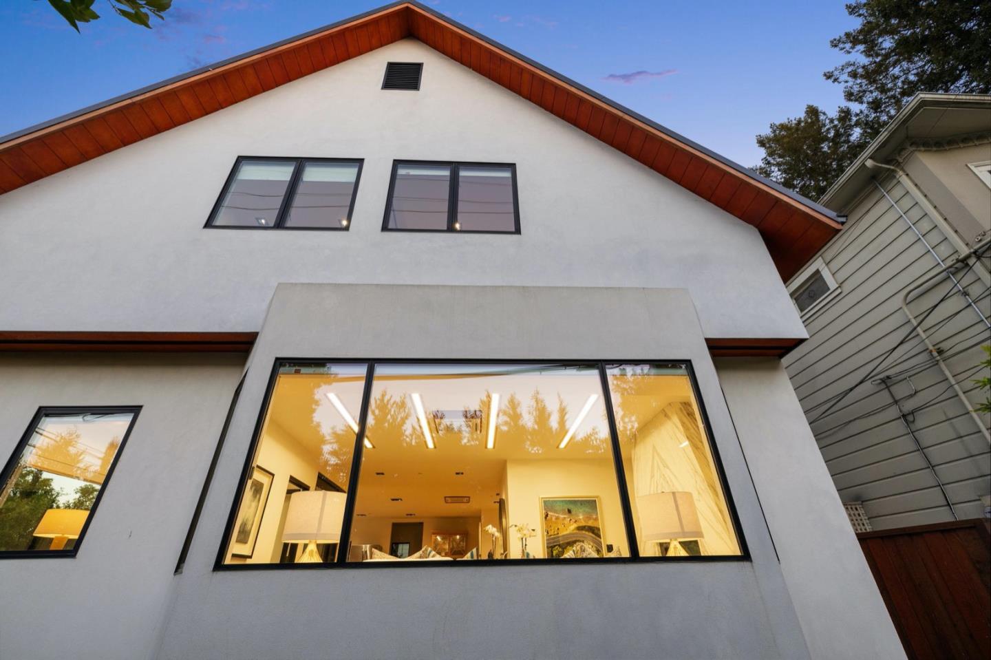 Detail Gallery Image 104 of 110 For 33 Highland Ave, Burlingame,  CA 94010 - 3 Beds | 2/1 Baths