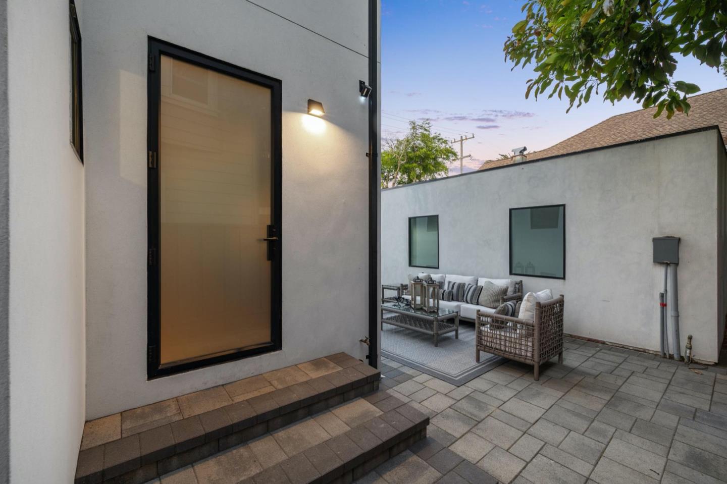 Detail Gallery Image 108 of 110 For 33 Highland Ave, Burlingame,  CA 94010 - 3 Beds | 2/1 Baths