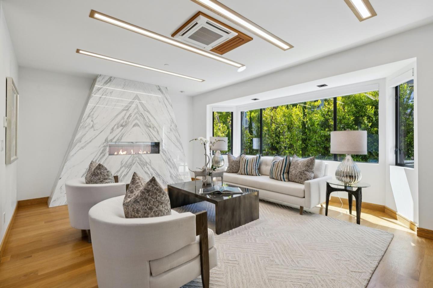 Detail Gallery Image 17 of 110 For 33 Highland Ave, Burlingame,  CA 94010 - 3 Beds | 2/1 Baths