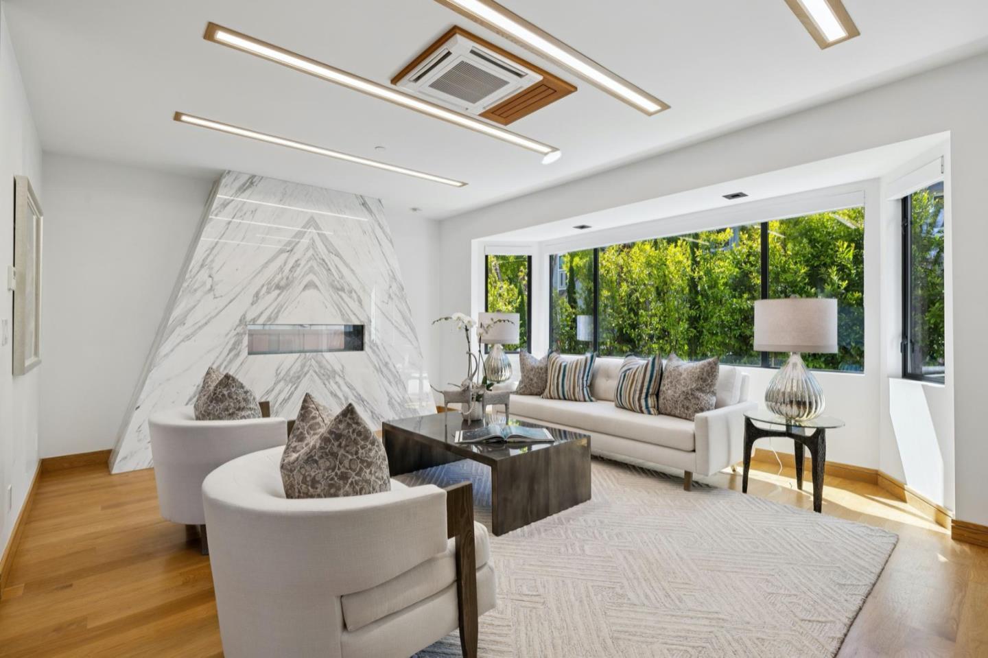 Detail Gallery Image 18 of 110 For 33 Highland Ave, Burlingame,  CA 94010 - 3 Beds | 2/1 Baths