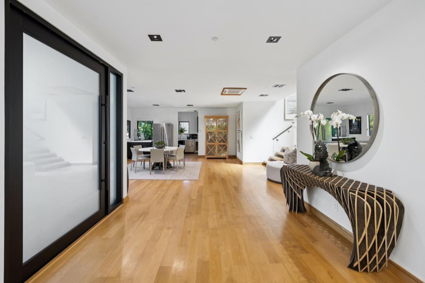 Detail Gallery Image 25 of 110 For 33 Highland Ave, Burlingame,  CA 94010 - 3 Beds | 2/1 Baths
