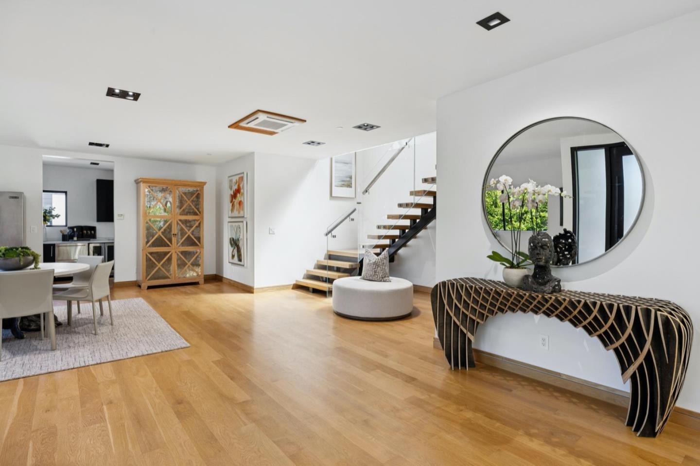 Detail Gallery Image 26 of 110 For 33 Highland Ave, Burlingame,  CA 94010 - 3 Beds | 2/1 Baths