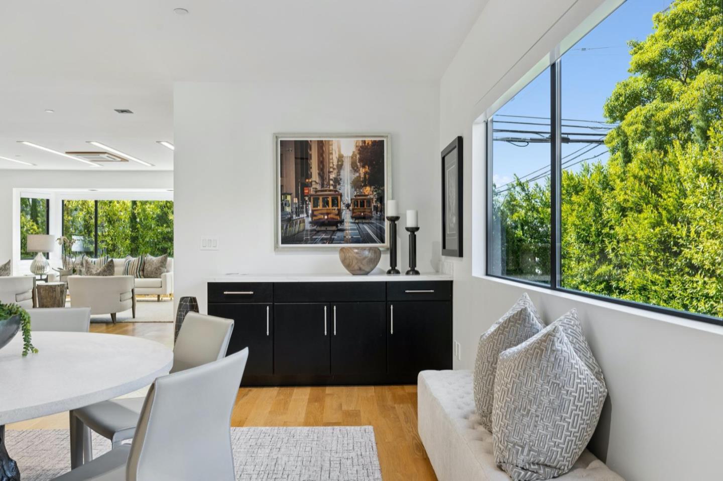 Detail Gallery Image 32 of 110 For 33 Highland Ave, Burlingame,  CA 94010 - 3 Beds | 2/1 Baths