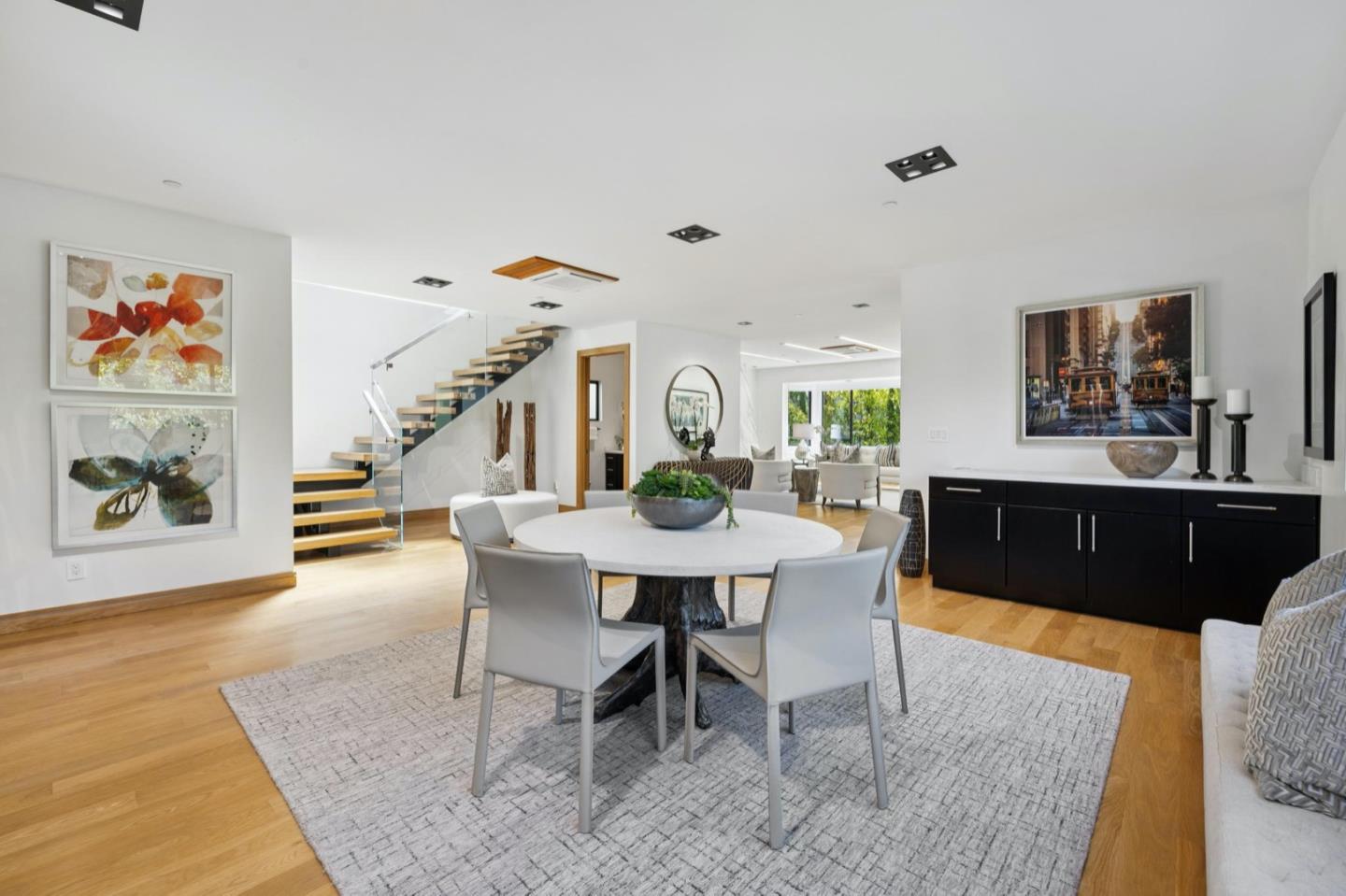 Detail Gallery Image 33 of 110 For 33 Highland Ave, Burlingame,  CA 94010 - 3 Beds | 2/1 Baths
