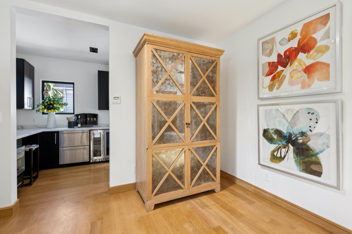 Detail Gallery Image 34 of 110 For 33 Highland Ave, Burlingame,  CA 94010 - 3 Beds | 2/1 Baths