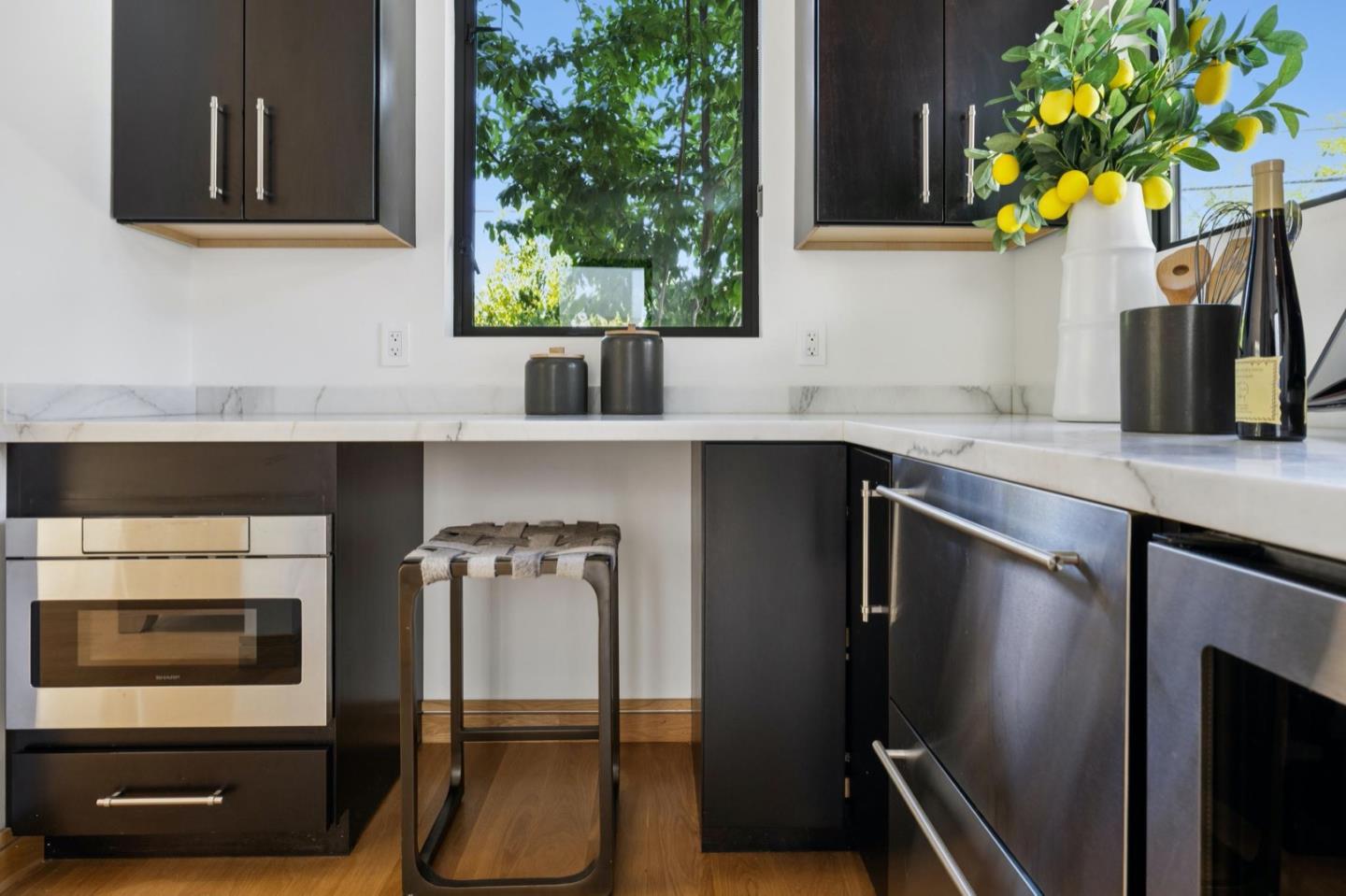 Detail Gallery Image 41 of 110 For 33 Highland Ave, Burlingame,  CA 94010 - 3 Beds | 2/1 Baths
