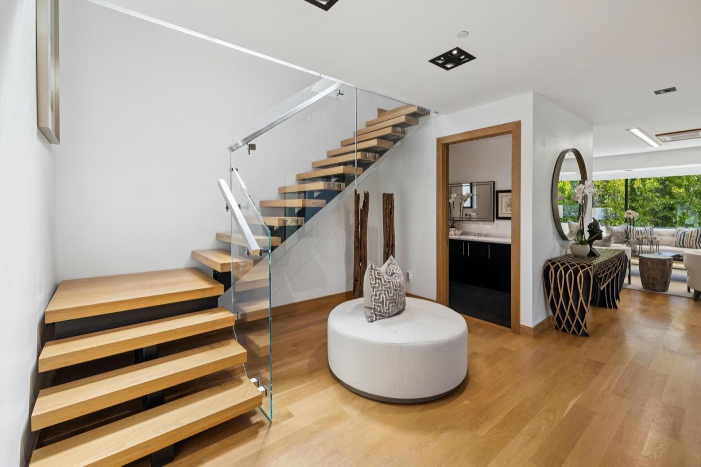 Detail Gallery Image 45 of 110 For 33 Highland Ave, Burlingame,  CA 94010 - 3 Beds | 2/1 Baths