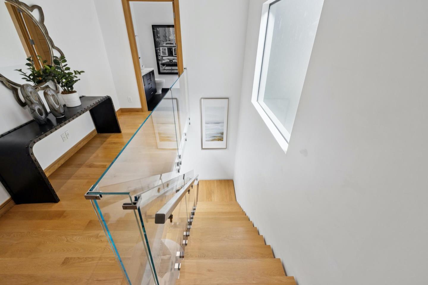 Detail Gallery Image 48 of 110 For 33 Highland Ave, Burlingame,  CA 94010 - 3 Beds | 2/1 Baths