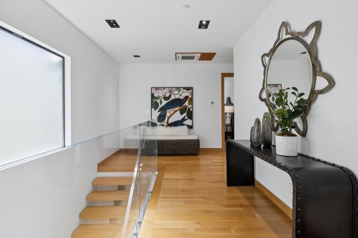 Detail Gallery Image 49 of 110 For 33 Highland Ave, Burlingame,  CA 94010 - 3 Beds | 2/1 Baths