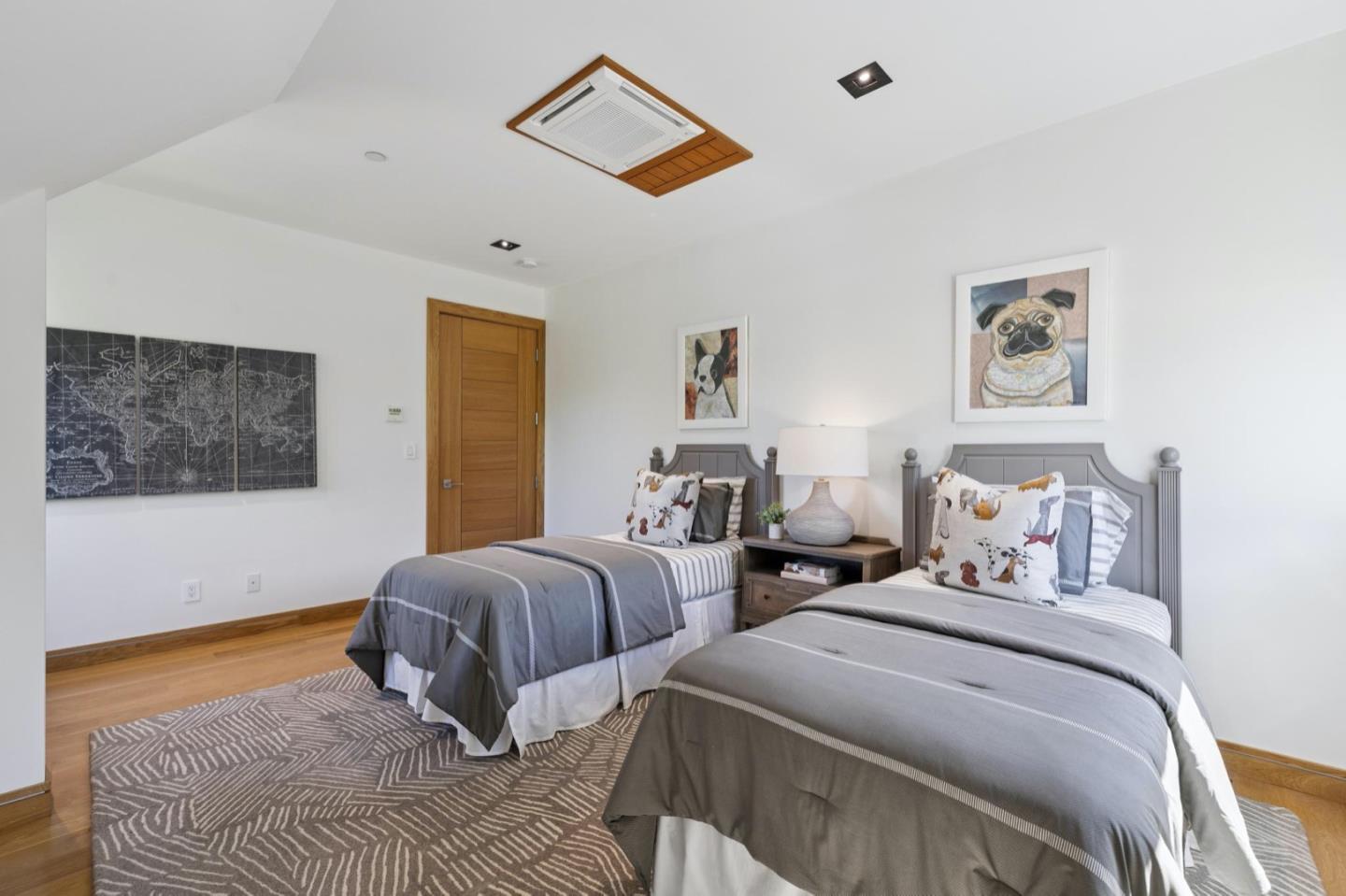 Detail Gallery Image 77 of 110 For 33 Highland Ave, Burlingame,  CA 94010 - 3 Beds | 2/1 Baths