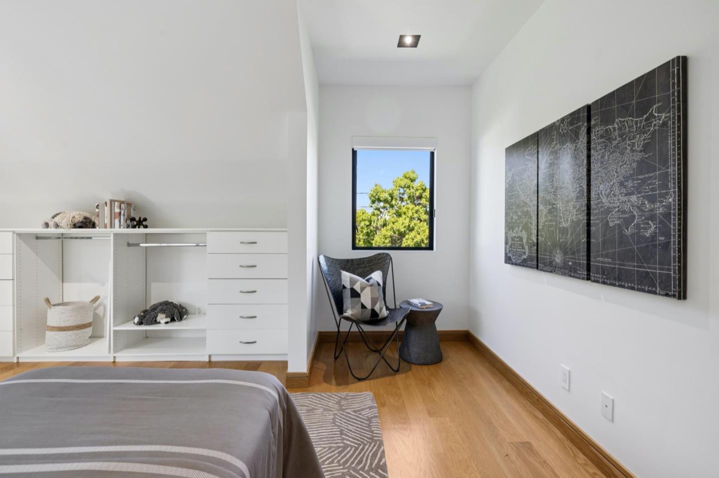 Detail Gallery Image 79 of 110 For 33 Highland Ave, Burlingame,  CA 94010 - 3 Beds | 2/1 Baths