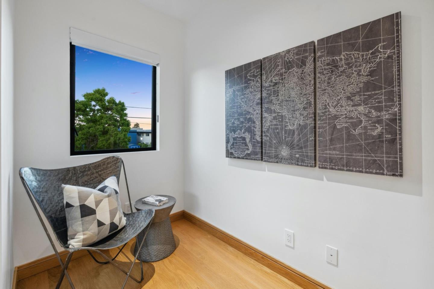 Detail Gallery Image 80 of 110 For 33 Highland Ave, Burlingame,  CA 94010 - 3 Beds | 2/1 Baths