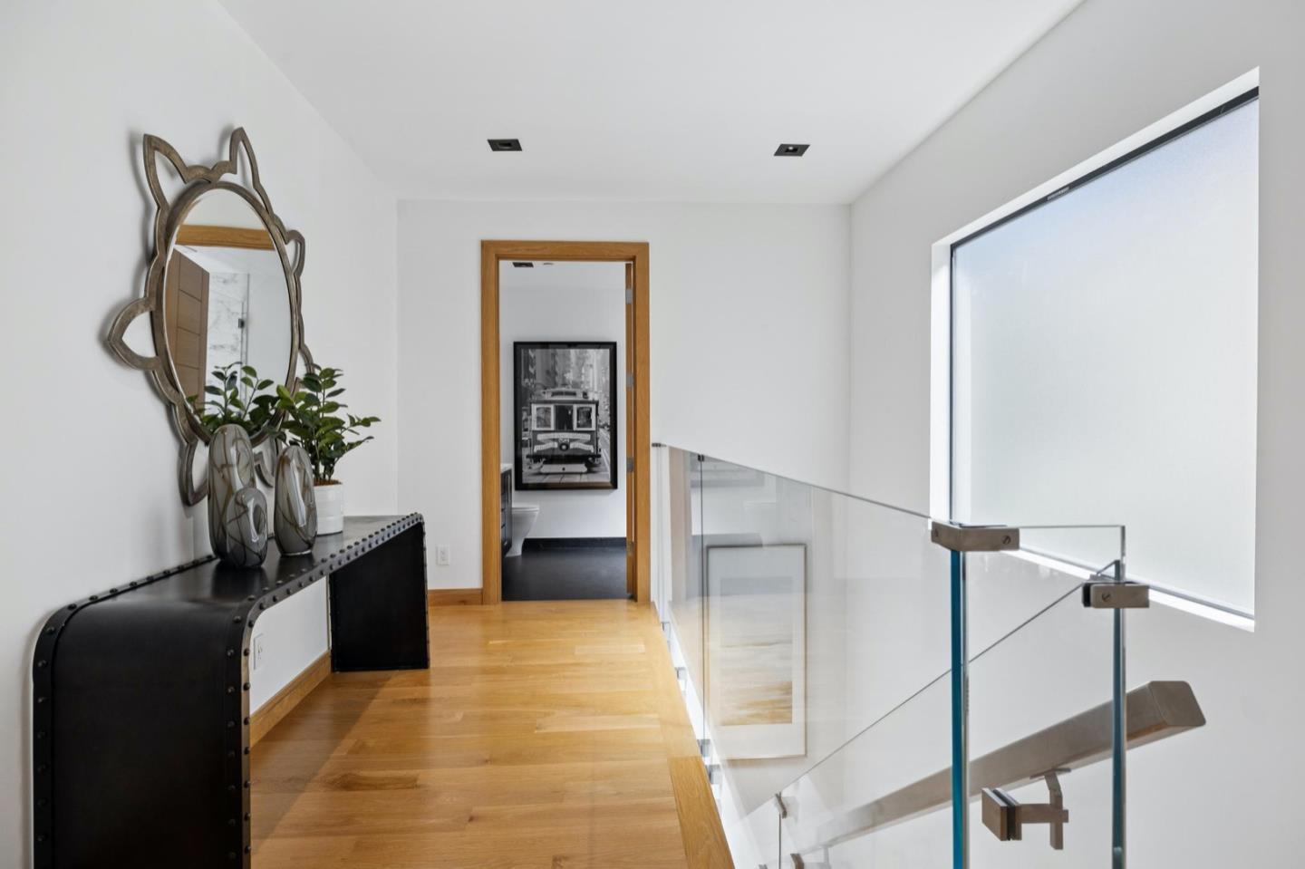 Detail Gallery Image 82 of 110 For 33 Highland Ave, Burlingame,  CA 94010 - 3 Beds | 2/1 Baths