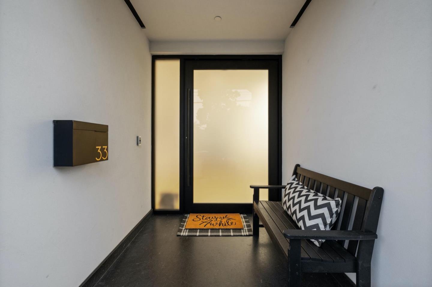 Detail Gallery Image 96 of 110 For 33 Highland Ave, Burlingame,  CA 94010 - 3 Beds | 2/1 Baths