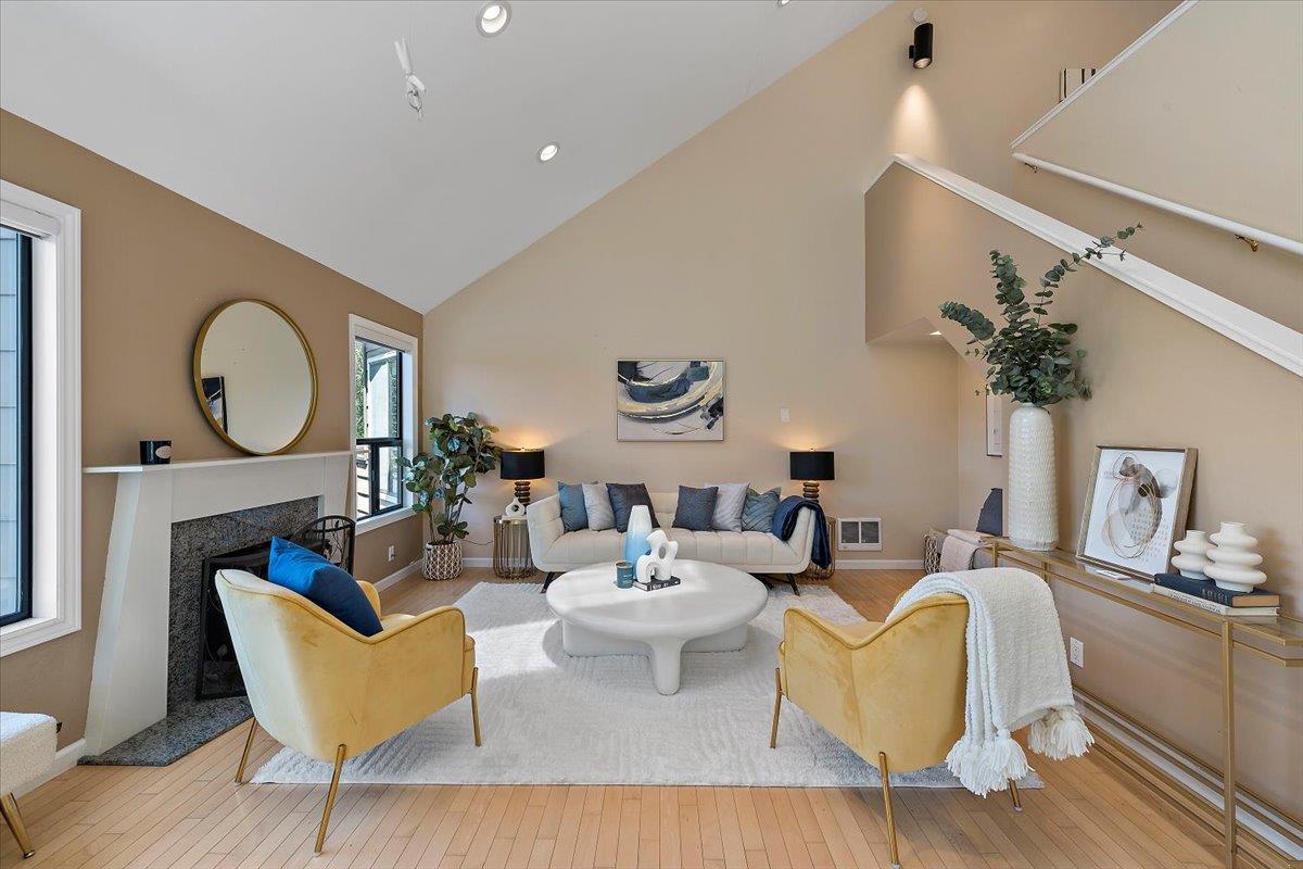 Detail Gallery Image 10 of 42 For 953 Shoreline Dr, San Mateo,  CA 94404 - 2 Beds | 2 Baths