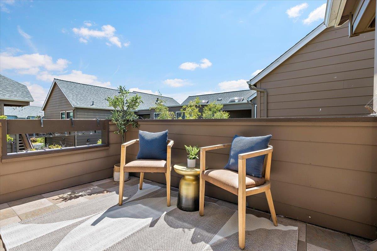 Detail Gallery Image 19 of 42 For 953 Shoreline Dr, San Mateo,  CA 94404 - 2 Beds | 2 Baths
