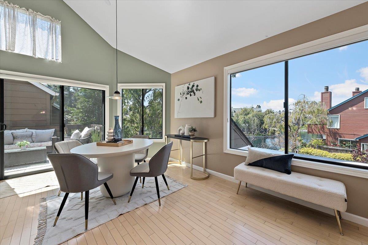 Detail Gallery Image 9 of 42 For 953 Shoreline Dr, San Mateo,  CA 94404 - 2 Beds | 2 Baths