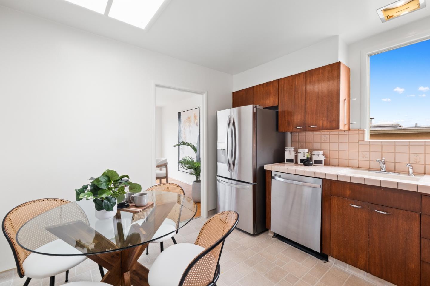 Detail Gallery Image 11 of 45 For 32 Crestview Ave, Daly City,  CA 94015 - 3 Beds | 2 Baths