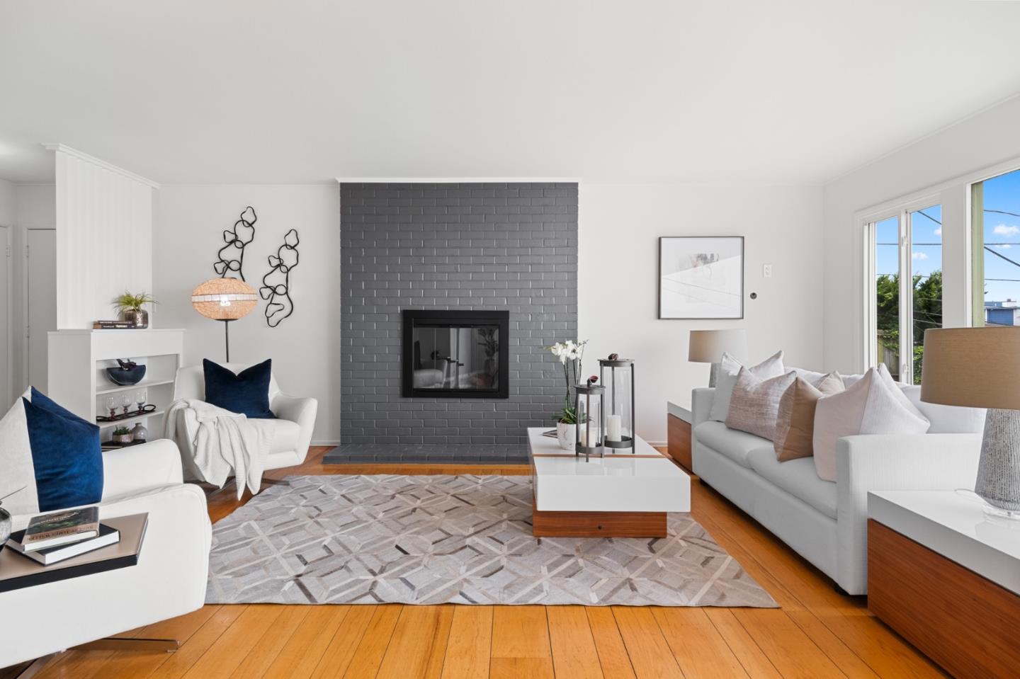 Detail Gallery Image 4 of 45 For 32 Crestview Ave, Daly City,  CA 94015 - 3 Beds | 2 Baths
