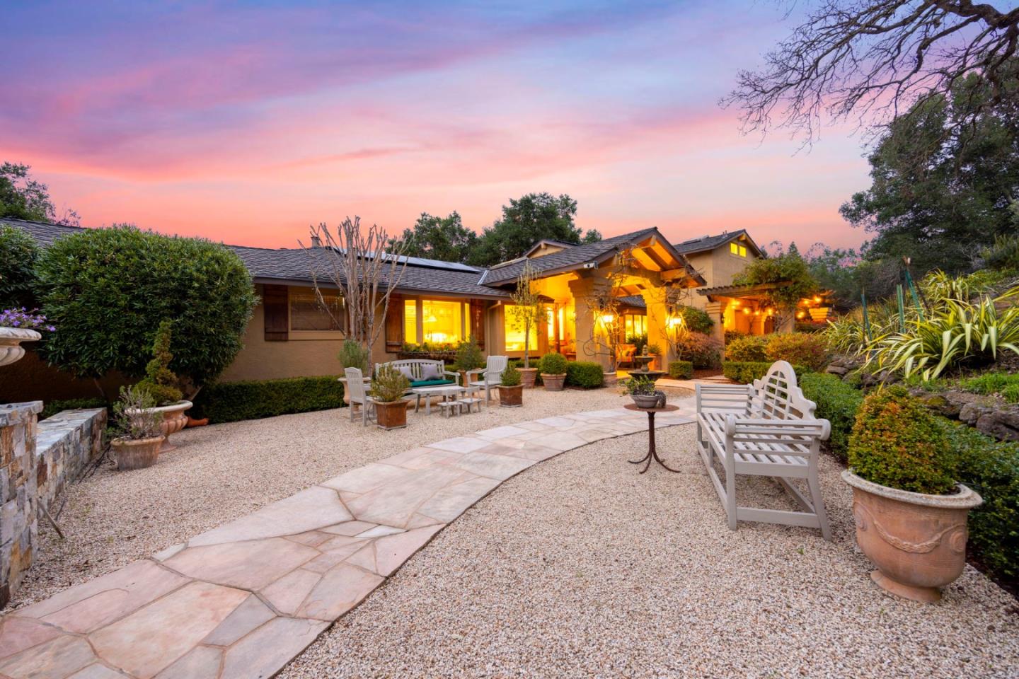 Detail Gallery Image 103 of 120 For 27600 Edgerton Rd, Los Altos Hills,  CA 94022 - 4 Beds | 4/1 Baths