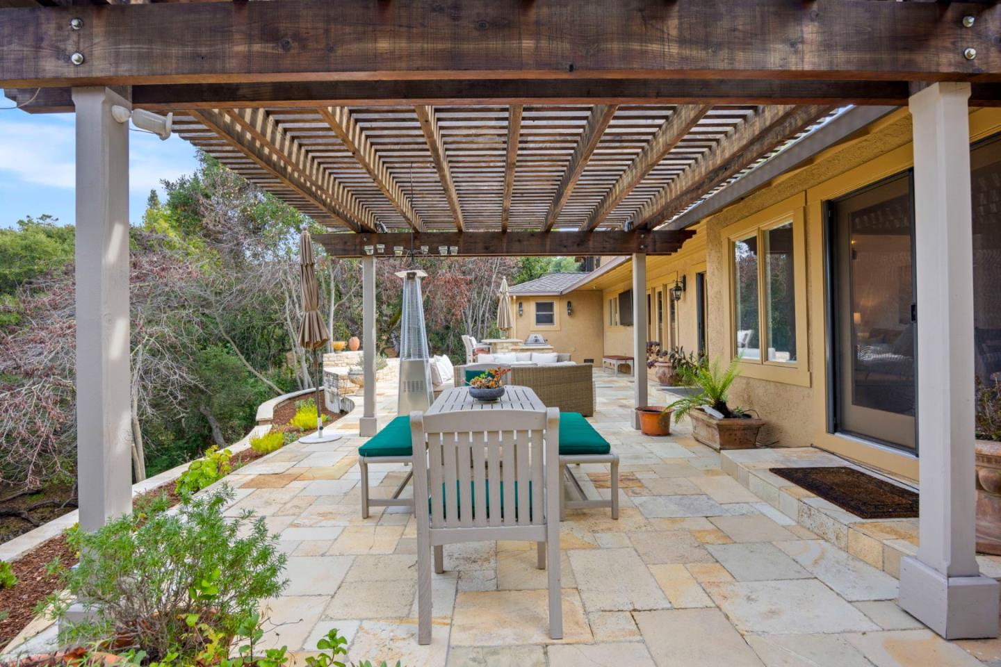 Detail Gallery Image 24 of 120 For 27600 Edgerton Rd, Los Altos Hills,  CA 94022 - 4 Beds | 4/1 Baths