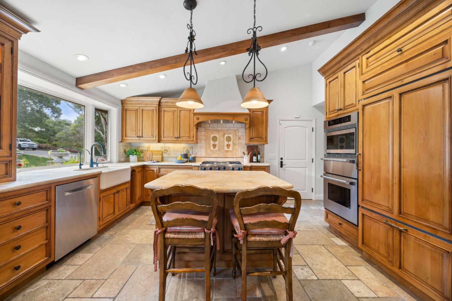 Detail Gallery Image 31 of 120 For 27600 Edgerton Rd, Los Altos Hills,  CA 94022 - 4 Beds | 4/1 Baths