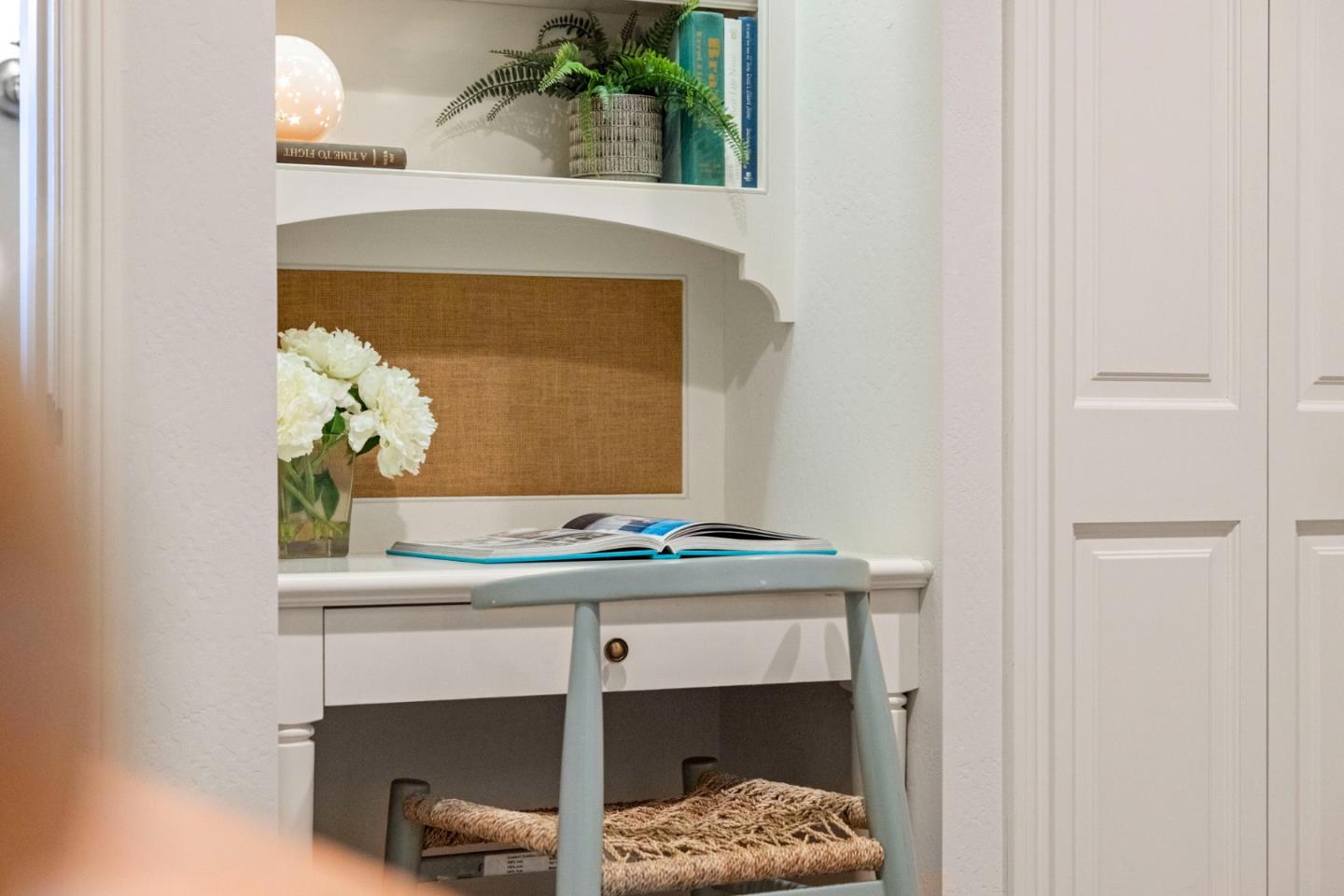 Detail Gallery Image 57 of 120 For 27600 Edgerton Rd, Los Altos Hills,  CA 94022 - 4 Beds | 4/1 Baths